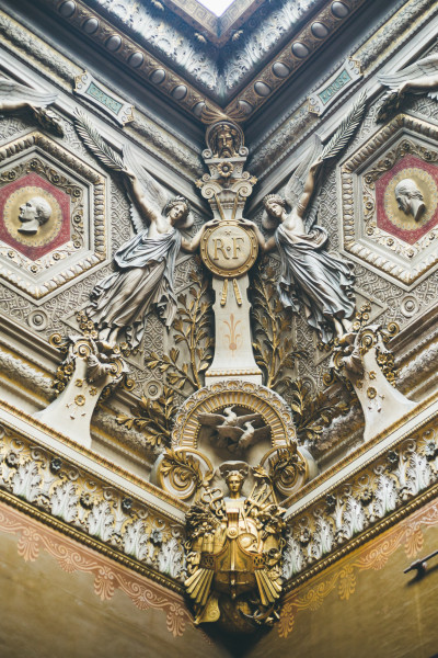 Photo d'une des salles du Musée du Louvre de Paris